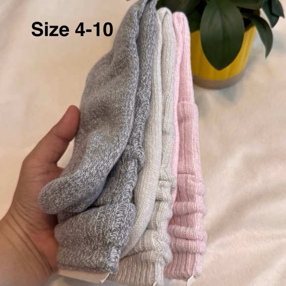 Joyspun Women's Soft Slouch Socks, 3-Pack, Size 4-10 - Picture 1 of 3